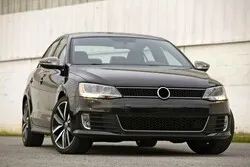 OMSA VW Jetta Sedan Siyah Krom Bagaj Çıtası 2010-2018 Arası thumb 5