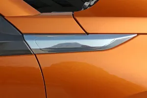 OMSA Peugeot 2008 Krom Çamurluk Sinyal Çıtası 2 Parça 2019 ve Sonrası thumb 2