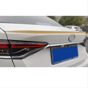 Toyota COROLLA 2019+ HYBRID SPOILER ( PIANO BLACK) - Görsel 3