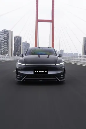 Tesla Model Y Juniper 2025 Sonrası YOFER BODY KIT (PIANO BLACK) - Görsel 4
