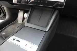 Drs Tuning 2025+ Model Y (Juniper) Için Orta Vites Kenar Kaplama Karbon Boya