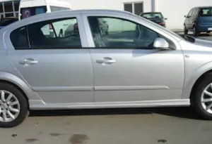Opel Uyumlu Astra H Sedan 2004+ Yan Marşpiyel thumb 2