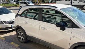 Opel Crossland 2017 Sonrası Tavan Çıtası Parlak Siyah thumb 2