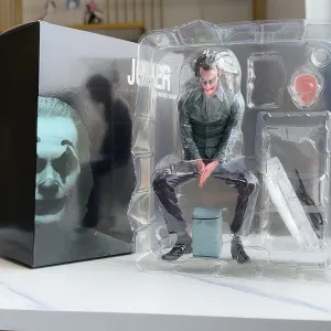 Yeni Joker anime oturan araba dekorasyon süsü modeli  / ICSE25 - Görsel 4