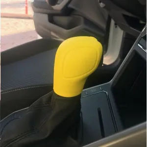 oto uzay uyumlu Space VW Vites Topuzu Kılıfı Otomatik Sarı / ICVI177-S modelleri Oto Aksesuar Shop'de. Kaliteli malzeme, hızlı kargo ve güvenli alışverişle