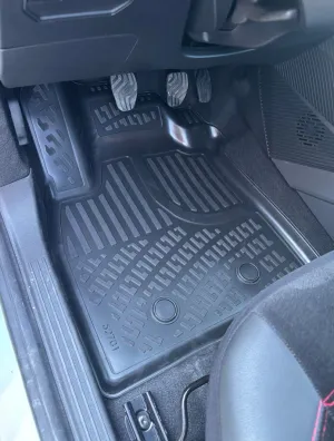 Renault Duster 2024 Sonrası 3D Havuzlu Paspas Siyah thumb 1