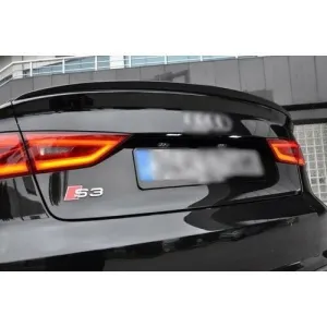Audi A3 2012-2020 (8V) uyumlu Orjinal Stil 2015+ Boyalı Spoiler Parça modelleri Oto Aksesuar Shop'de. Kaliteli malzeme, hızlı kargo ve güvenli alışverişle