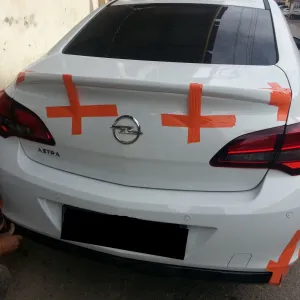 Opel Astra 2009-2015 (J) uyumlu J Sedan Anatomik Spoiler 2010-2016 Boyalı Parça modelleri Oto Aksesuar Shop'de. Kaliteli malzeme, hızlı kargo ve güvenli