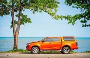 İsuzu D-Max Uyumlu Camlı Kabin Aeroklas Yukarı Açılır Yan CamlıDRS Tuning kalitesiyle tanışın! Özel olarak Isuzu  model araçlar için üretilen bu ürün, otomobili