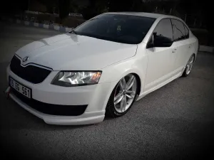 Body Kit Marşpiyel uyumlu Skoda Octavia Yan Marşpiyel (Plastik) modelleri Oto Aksesuar Shop'de. Kaliteli malzeme, hızlı kargo ve güvenli alışverişle hemen