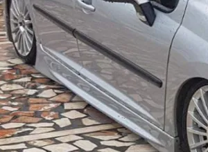 Peugeot 207 2006-2014 (A7) uyumlu Yan Marşpiyel modelleri Oto Aksesuar Shop'de. Kaliteli malzeme, hızlı kargo ve güvenli alışverişle hemen inceleyin.