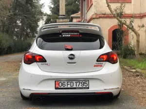 Opel Astra Uyumlu J Çift Kat Spoiler (Fiber)