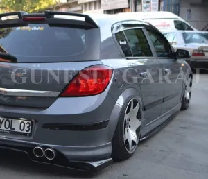 Body Kit Marşpiyel uyumlu Opel Astra H Yan Marşpiyel modelleri Oto Aksesuar Shop'de. Kaliteli malzeme, hızlı kargo ve güvenli alışverişle hemen inceleyin.