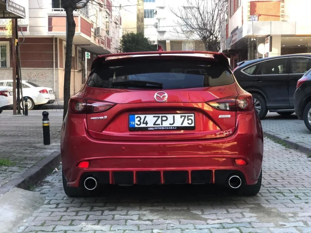 Mazda Yeni Uyumlu Kasa Hatchback Difüzör (Fiber)