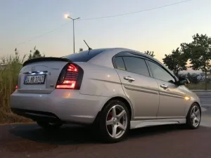 Hyundai Accent Era 2005-2011 (MC) uyumlu Accent Era Yan Marşpiyel modelleri Oto Aksesuar Shop'de. Kaliteli malzeme, hızlı kargo ve güvenli alışverişle hemen