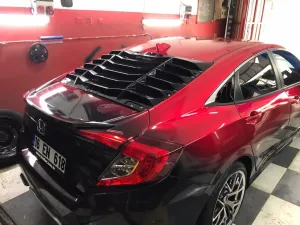 Honda Civic uyumlu Fc5 Arka Cam Vizörü (Plastik) modelleri Oto Aksesuar Shop'de. Kaliteli malzeme, hızlı kargo ve güvenli alışverişle hemen inceleyin.
