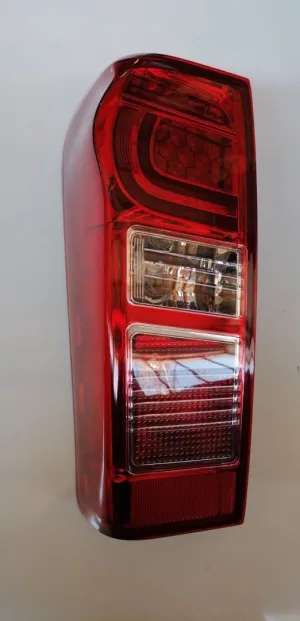 D-Max 2021+ Uyumlu İçin Uyumlu Stop LED Sız - Sol (Kırmızı Sis)DRS Tuning kalitesiyle tanışın! Özel olarak Isuzu  model araçlar için üretilen bu ürün, otomobili