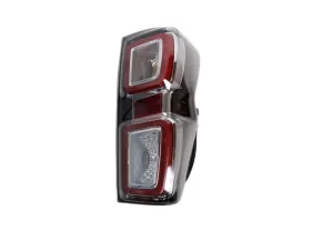 D-Max 2021+ Uyumlu İçin Uyumlu Stop Ledli - SağDRS Tuning kalitesiyle tanışın! Özel olarak Isuzu  model araçlar için üretilen bu ürün, otomobilinizin hatlarına 