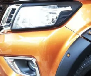 Nissan Navara Uyumlu 2015-2020 Far Çerçevesi Kaplama Siyah - Görsel 2