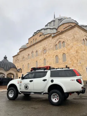 Mitsubishi L200 Uyumlu 2008-2014 İç Kapı Kolu Kaplama Siyah - Görsel 3