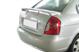 Hyundai Accent 2005-2011 (MC) uyumlu Era Mc Spoiler Bagaj Yüksek (Işıklı) Fiber 2006-2011 modelleri Oto Aksesuar Shop'de. Kaliteli malzeme, hızlı kargo ve