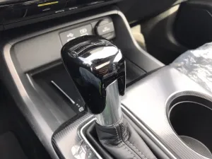 2022 Civic Uyumlu Vites Topuzu Kaplama - Piano Black - Görsel 4