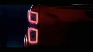 İsuzu D-Max Uyumlu 2020+ LED StopDRS Tuning kalitesiyle tanışın! Özel olarak Isuzu  model araçlar için üretilen bu ürün, otomobilinizin hatlarına sportif ve din