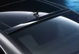 Mercedes W204 Uyumlu Cam Üstü Spoiler - Piano Black (Parlak Siyah) - Görsel 2