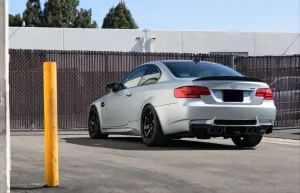 BMW 3 Serisi 2006-2013 (E92) Spoiler - Piano Black (Parlak Siyah) - Görsel 3