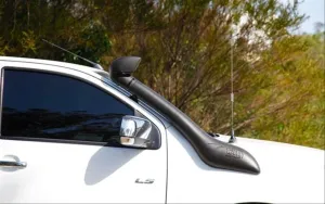 İsuzu D-Max Uyumlu 2012-2014 ŞnorkelDRS Tuning kalitesiyle tanışın! Özel olarak Isuzu  model araçlar için üretilen bu ürün, otomobilinizin hatlarına sportif ve 
