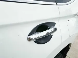 Mitsubishi L200 Uyumlu 2014+ İç Kapı Kolu Kaplama Siyah thumb 4