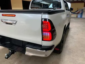 Toyota Hilux Uyumlu Revo 2016+ LED Stop Smoke - Görsel 4