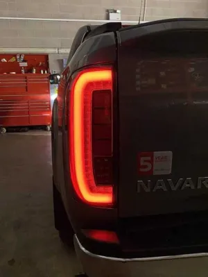 Nissan Navara Uyumlu Np300 (2015-2020) LED Stop - Smoke thumb 3