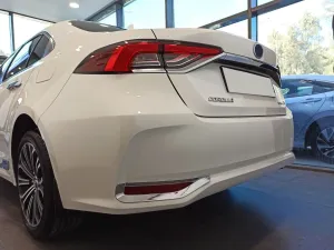 Toyota Corolla Uyumlu 2019+ Arka Sis Kası Nikelaj thumb 4