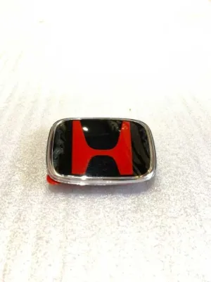Honda Civic Uyumlu Fb7 2012-2015 Arka Logo SmokeDRS Tuning kalitesiyle tanışın! Özel olarak Honda  model araçlar için üretilen bu ürün, otomobilinizin hatlarına
