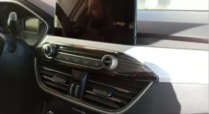 Ford Focus Uyumlu 2019+ Orta Panel Kaplama - Titanyum Siyah thumb 3