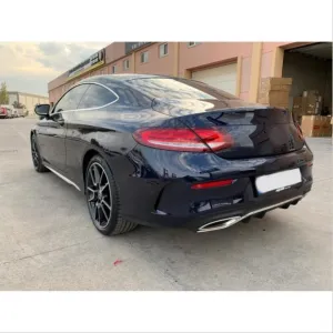 Mercedes W205 Uyumlu 2015-2020 Arka Tampon Bıçakları (Piano Black) thumb 3