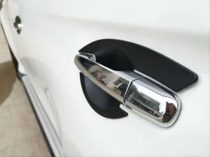 Mitsubishi L200 Uyumlu 2019+ İç Kapı Kolu Kaplama - Siyah - Görsel 3