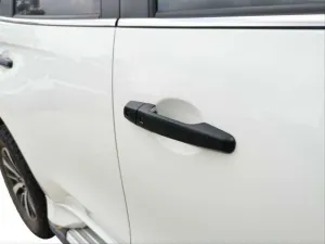 Mitsubishi L200 Uyumlu 2019+ Kapı Kolu Kaplama Siyah thumb 3