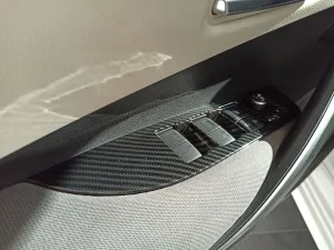 Toyota Corolla Uyumlu 2019+ Kapı Kolçak Kaplama - Karbon - Görsel 3