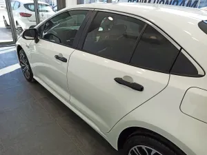 Toyota Corolla Uyumlu 2019+ Kapı Kolu Kaplama Piano Black - Görsel 3