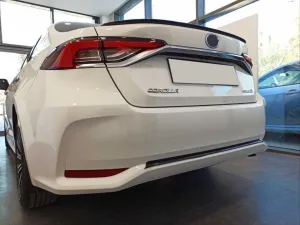 Toyota Corolla Uyumlu 2019+ Arka Tampon Alt Çıtası Piano Black - Görsel 4