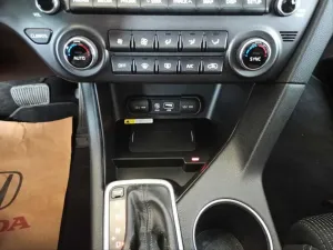 Kia Sportage Uyumlu 2016-2019 Kablosuz Şarj Standı thumb 4