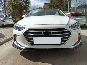Hyundai Elantra Uyumlu 2016-2018 Ön Lıp Kulaklı thumb 2
