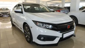 Honda Civic Uyumlu Fc5 2016-2020 Çıkıntılı Ön Flap Piano Black Dizayn B - Görsel 2