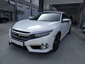 Honda Civic Uyumlu Fc5 2016-2020 Çıkıntılı Ön Flap Piano Black Dizayn B - Görsel 4