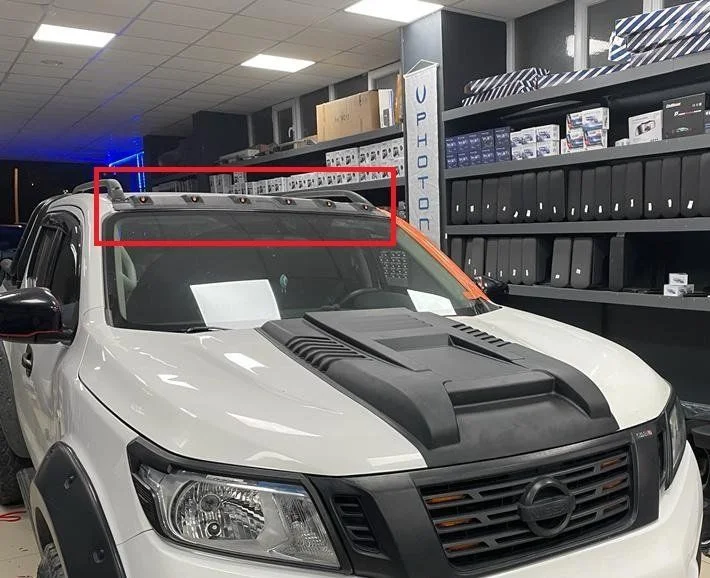 Mitsubishi L200 Uyumlu Tavan Moonvisor Pars Modeli Işıklı