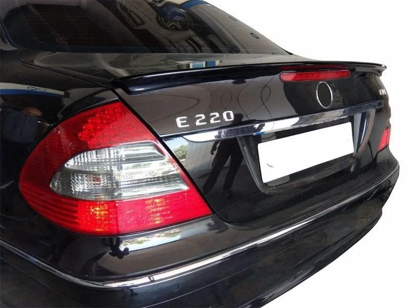 Mercedes W211 Uyumlu Spoiler E Seri Parlak Siyah (03-09)