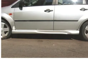Ford Fiesta 2002-2008 (Mk5) uyumlu 5 Marşpiyel 2 Parça. 2004-2008 Boyalı modelleri Oto Aksesuar Shop'de. Kaliteli malzeme, hızlı kargo ve güvenli alışverişle