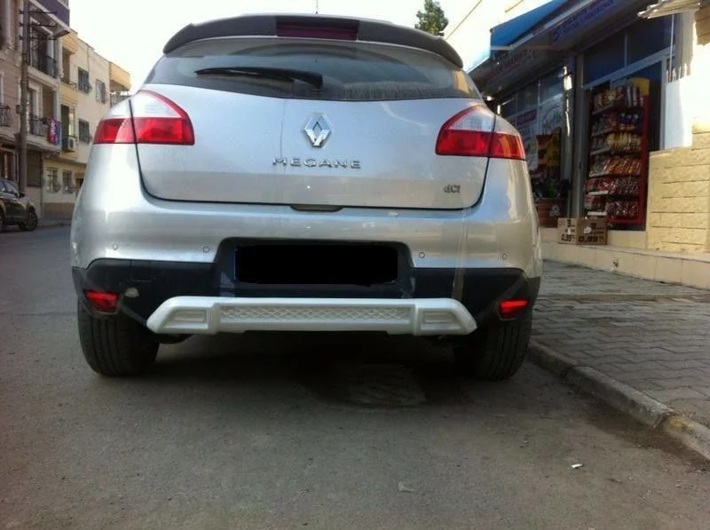 Renault Megane Uyumlu 3 Hatchback 2009-2012 Küçük Difüzör